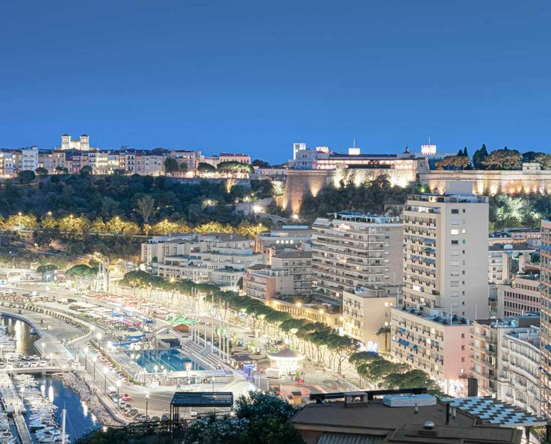 UNDER BID-Close to the Casino Gardens - Overlooking the Port of Monaco