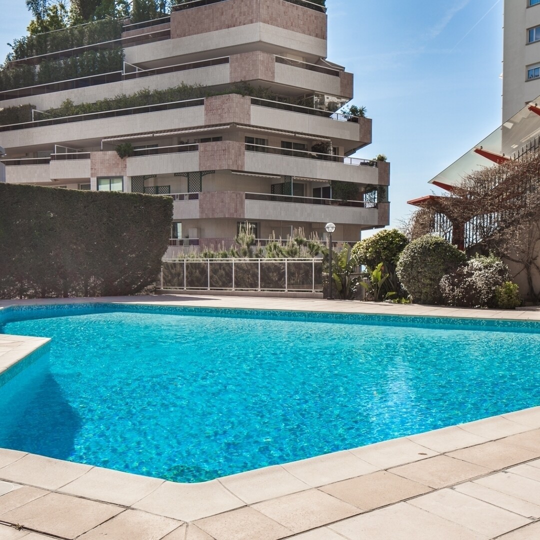 VERY NICE APARTMENT