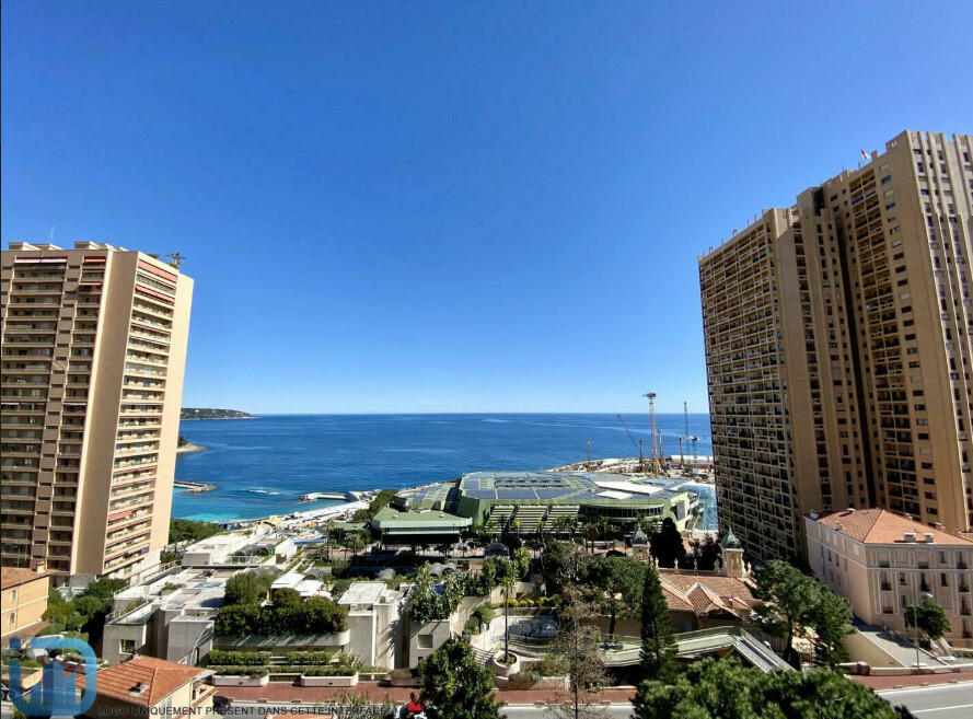 APARTMENT NEAR THE BEACHES