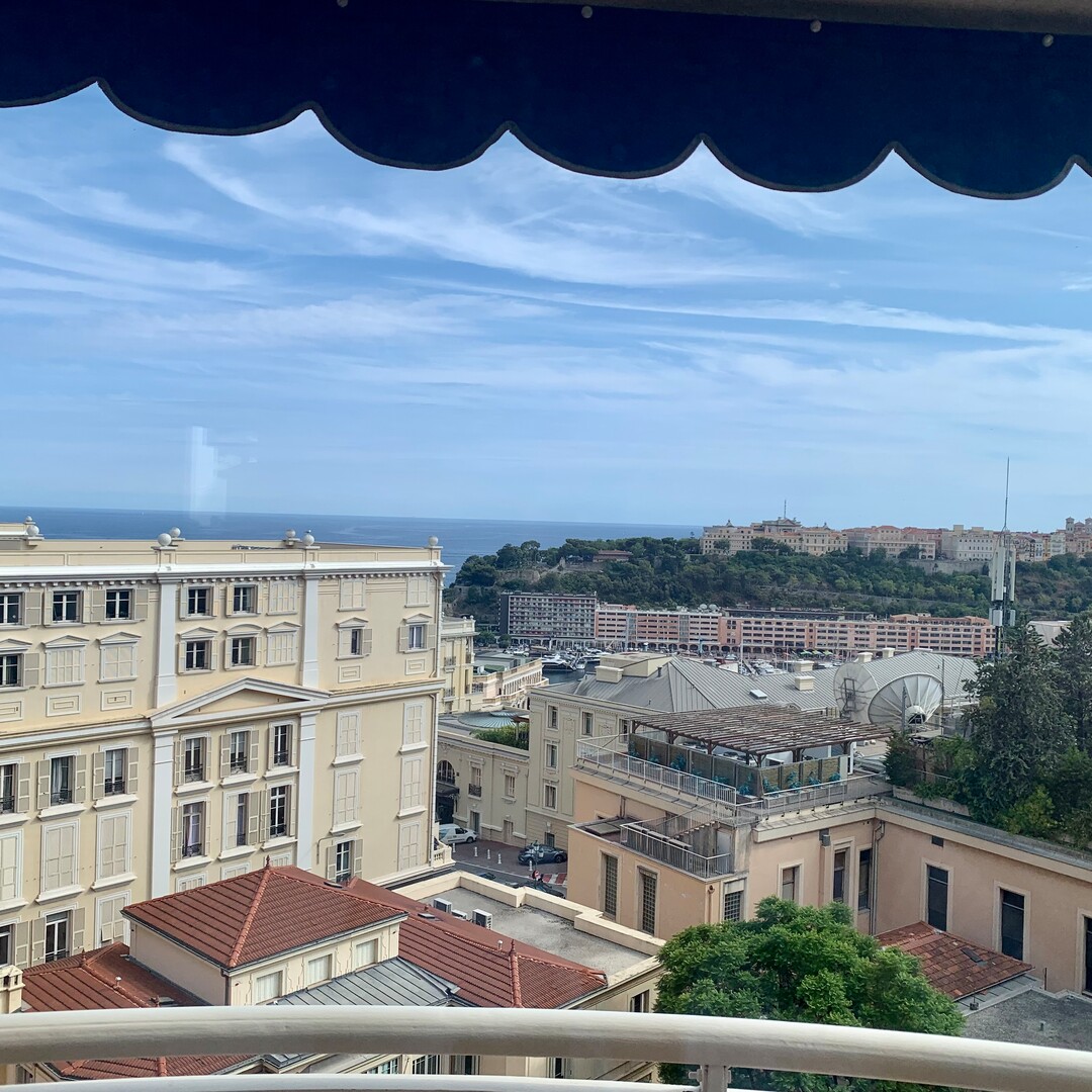 4-room family apartment with sea view