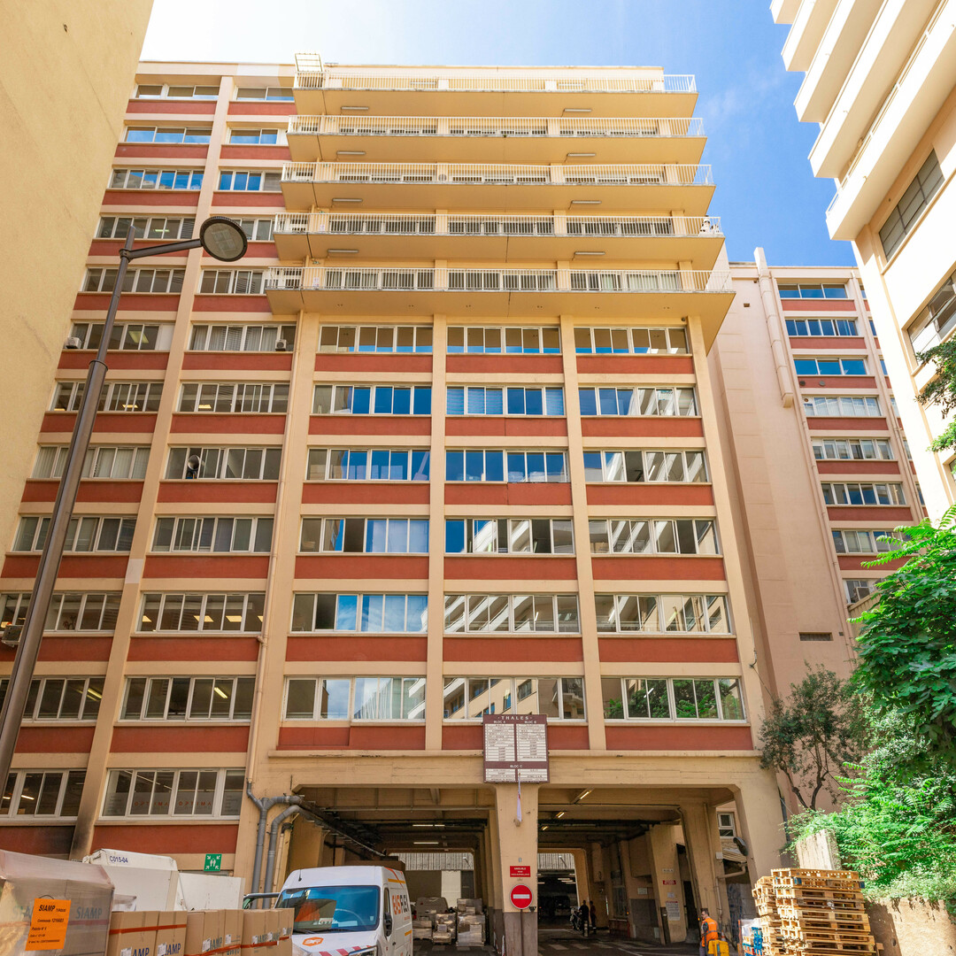OFFICE FLOORS IN THE CENTRE