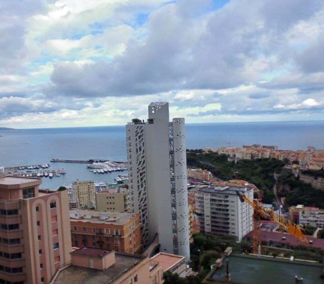SPACIOUS 3 ROOMS WITH SEA VIEW