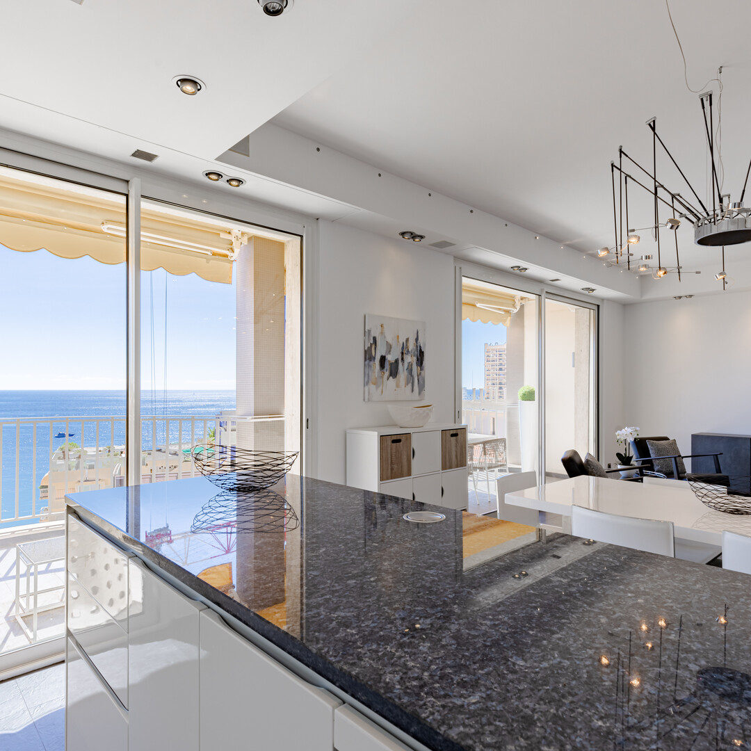 RENOVATED 2 BEDROOM WITH SEA VIEW