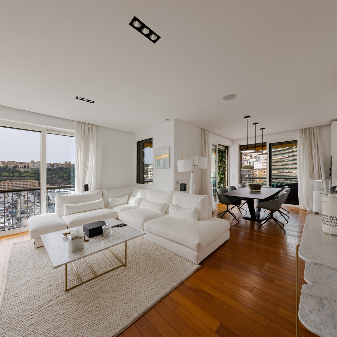 MAGNIFICENT 3 ROOM APARTMENT ON THE PORT OF MONACO
