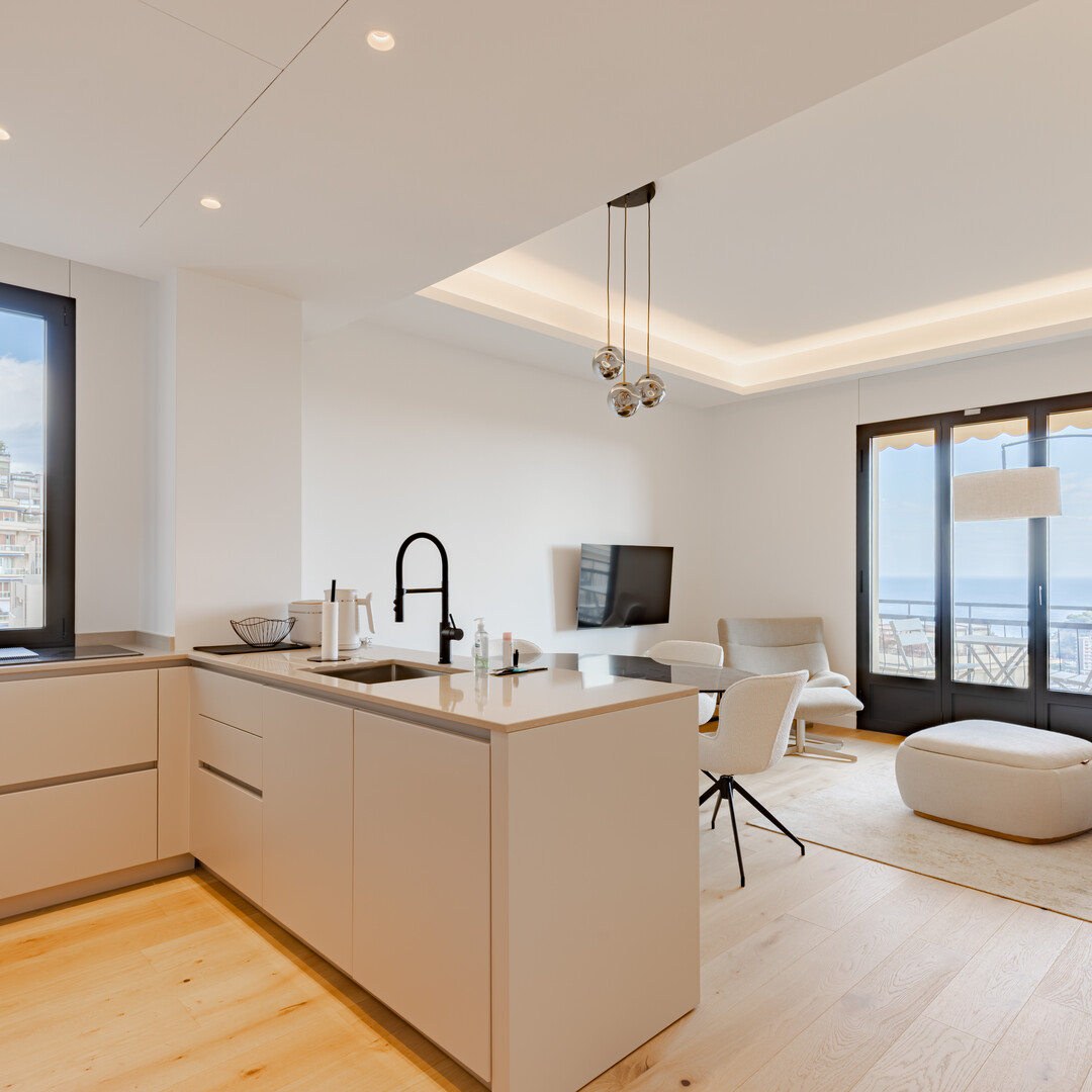 MAGNIFICENT 2 BEDROOM RENOVATED