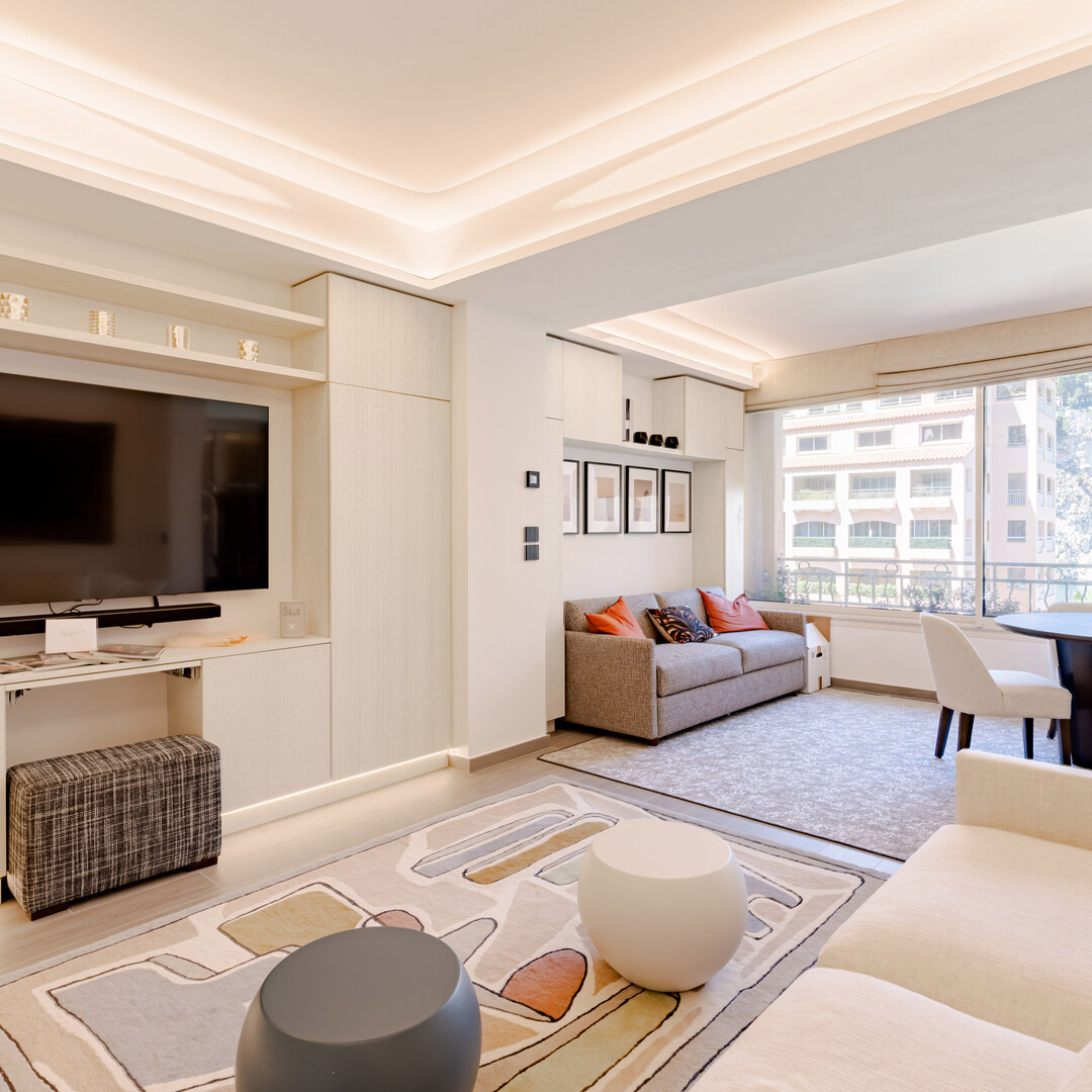 SUMPTUOUS 1-BEDROOM APARTMENT DECORATED WITH ELEGANCE