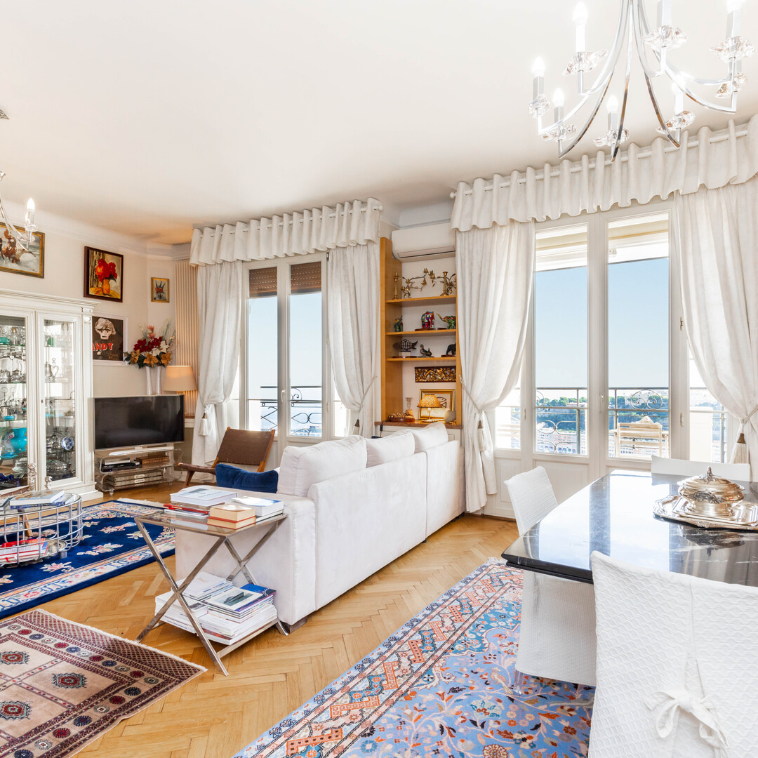 MAGNIFICENT DUPLEX PENTHOUSE WITH SEA VIEW