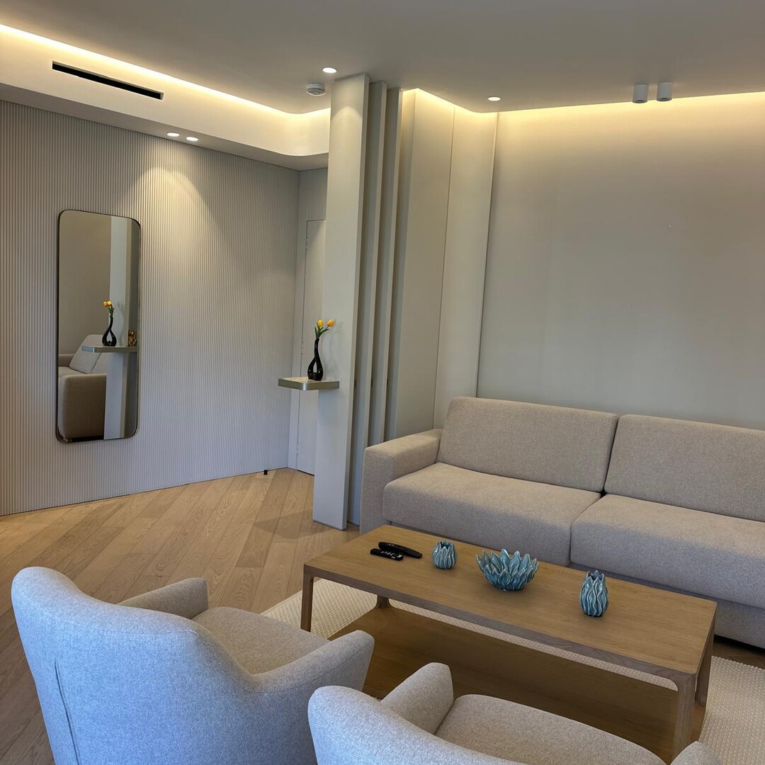 VERY NICE 2 ROOM APARTMENT ON PORT HERCULE