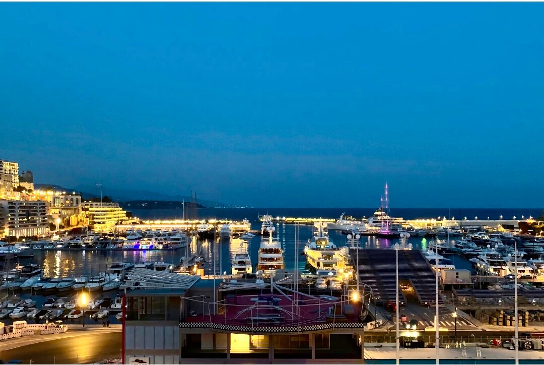 3 ROOMS PORT & GP VIEW