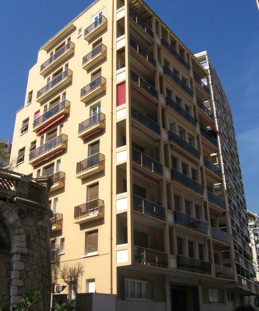 MIXED-USE STUDIO