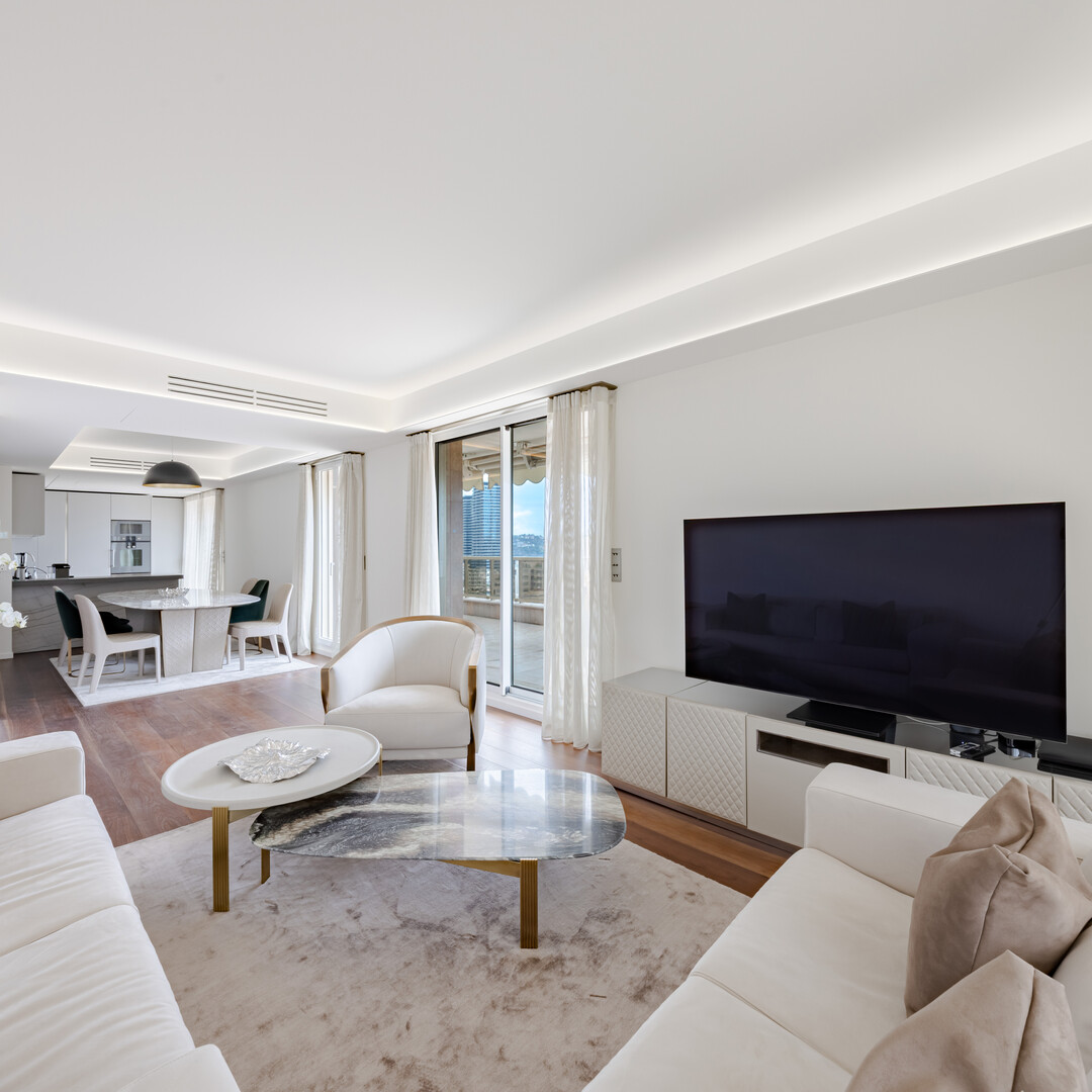 Renovated Triplex Penthouse with Rooftop and Sea View - Villa Annonciade