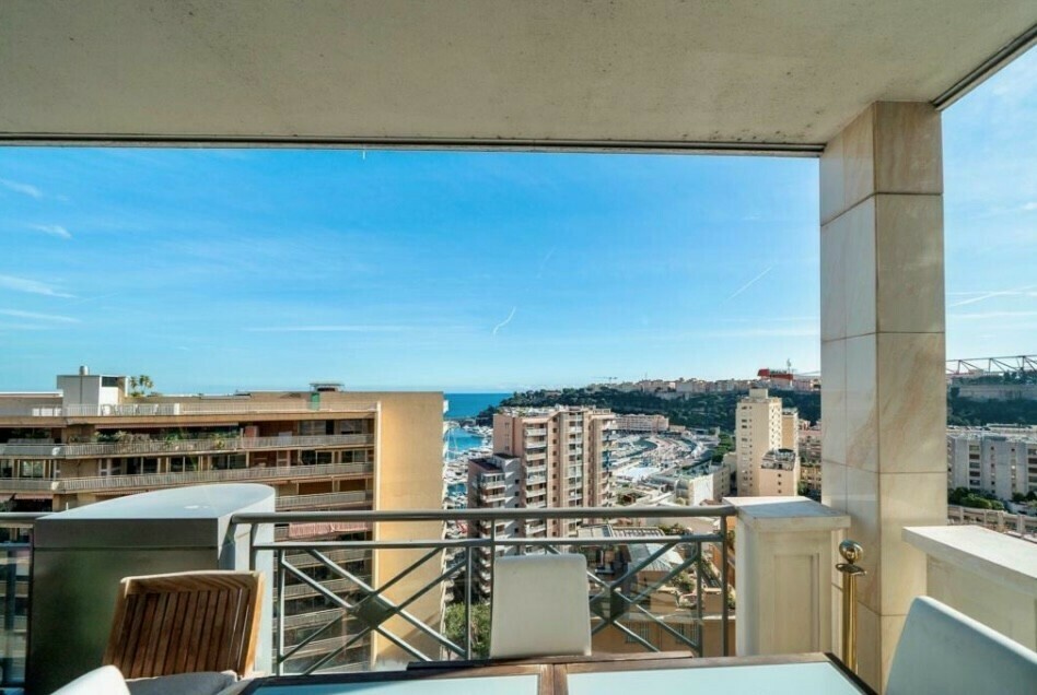 STUNNING 3/4 ROOM APARTMENT WITH PANORAMIC VIEW / SALE / HARBOUR CREST