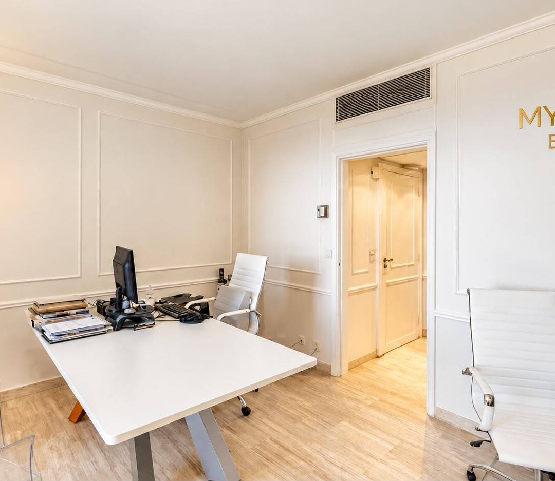 Studio Mixed Use In Carré d'Or