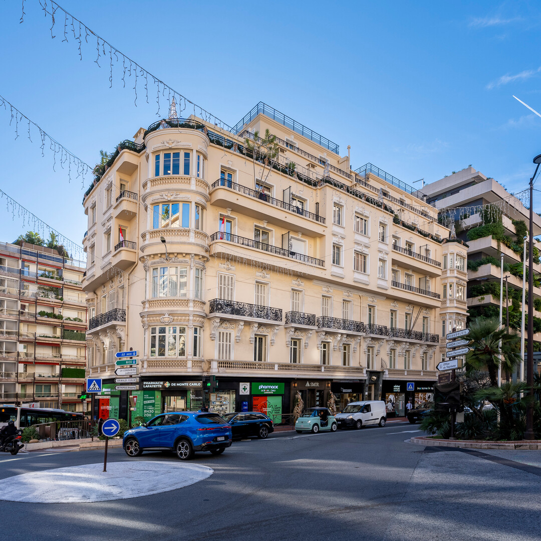 Exclusive - Carré d'Or - Le Winter Palace - Duplex penthouse to renovate - Properties for sale in Monaco