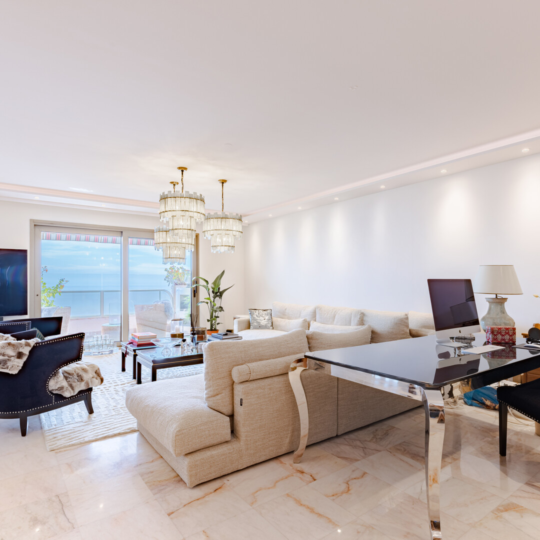DUPLEX PENTHOUSE WITH POOL - Properties for sale in Monaco