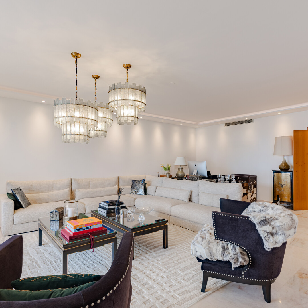 DUPLEX PENTHOUSE WITH POOL - Properties for sale in Monaco