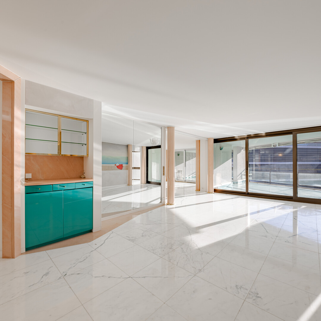 SPACIOUS 4 ROOM APARTMENT TO RENOVATE IN THE CENTER - Properties for sale in Monaco