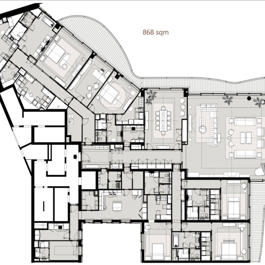 BAY HOUSE: Exceptional 7-Bedroom Luxury Apartment