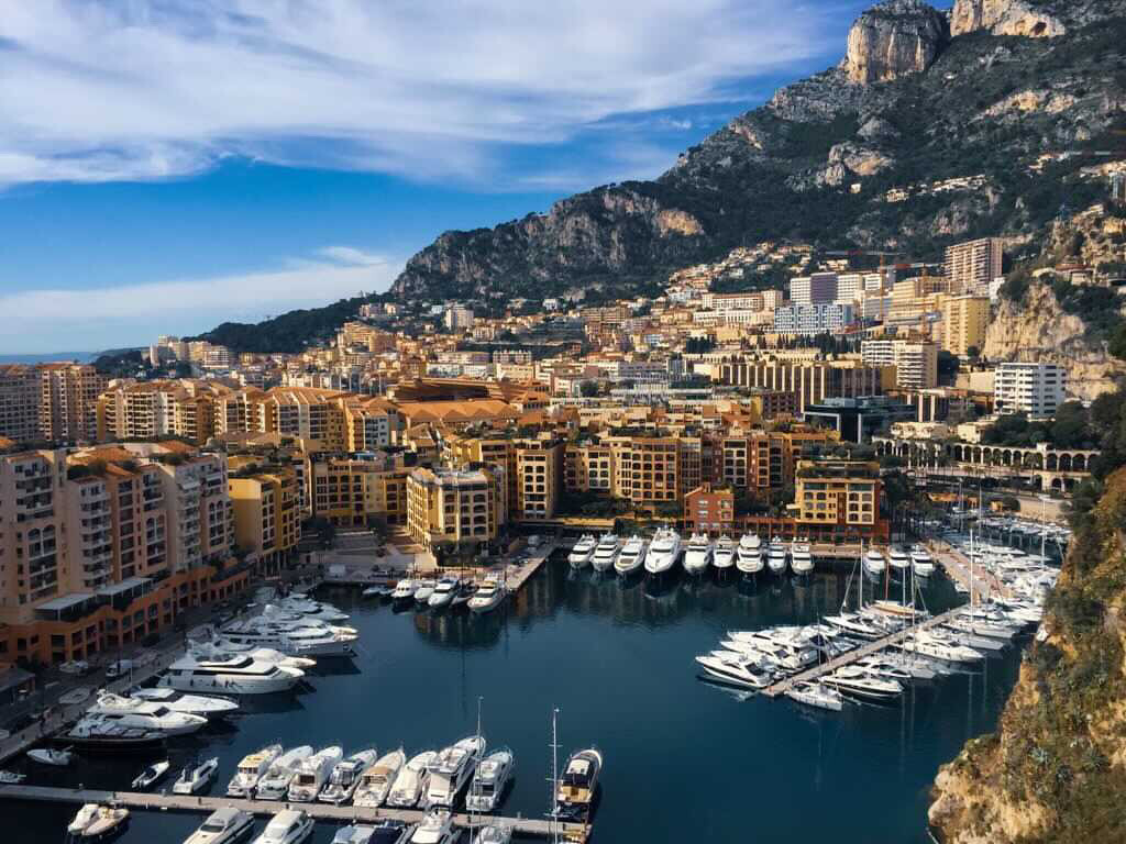 MAGNIFICENT 5 ROOM APARTMENT IN FONTVIEILLE